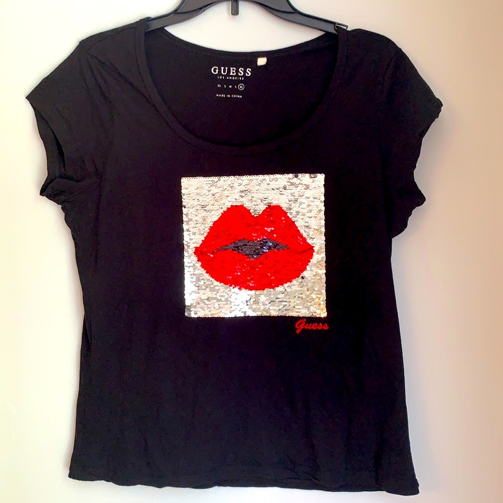 💋Guess sequin lip t-shirt💋